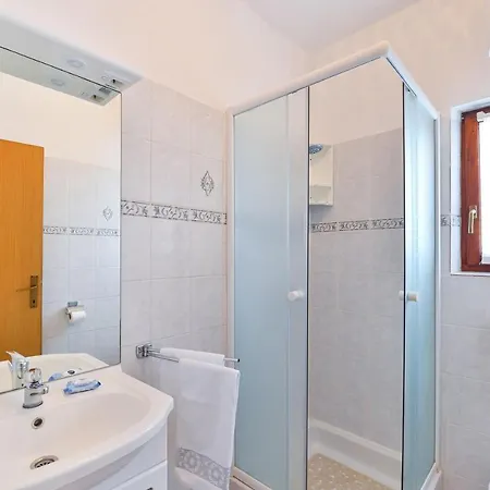 Konukevi And By The Sea Tkon, Pasman - 336 3*