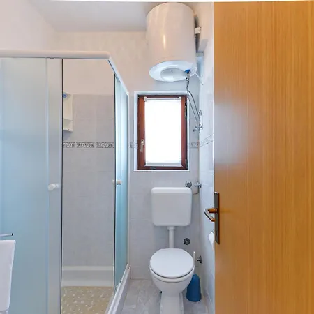 And By The Sea Tkon, Pasman - 336