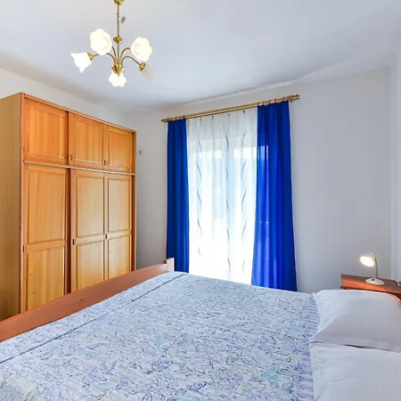 And By The Sea Tkon, Pasman - 336 3* Tkon