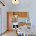 Penzion Apartments By The Sea Tkon, Pasman - 336 Tkon