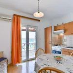 Apartments By The Sea Tkon, Pasman - 336 Penzion 3*