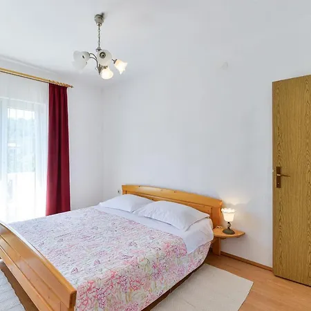 And By The Sea Tkon, Pasman - 336 Ткон