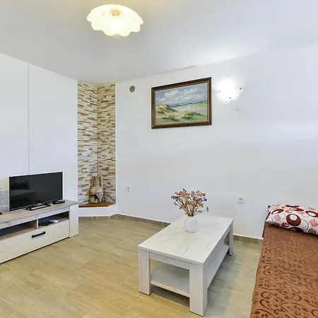 And By The Sea Tkon, Pasman - 336 Гостевой дом Ткон