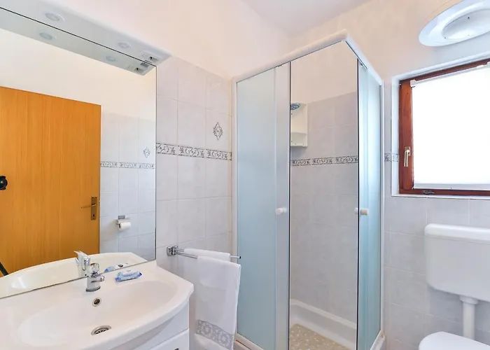 게스트하우스 And By The Sea Tkon, Pasman - 336 3*